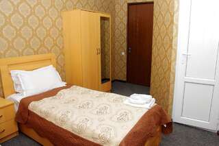Отель Hotel Shalimar Тбилиси Стандартный двухместный номер с 2 отдельными кроватями-4